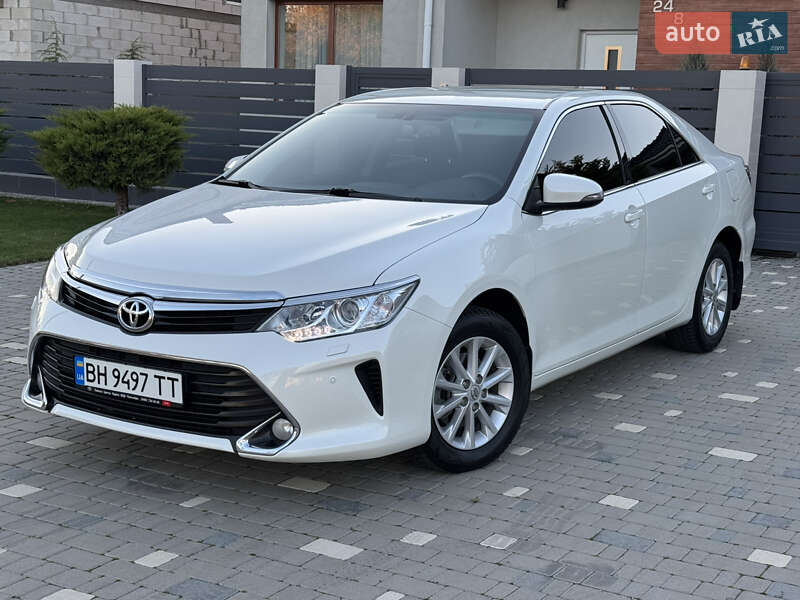 Седан Toyota Camry 2017 в Одесі