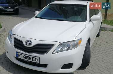 Седан Toyota Camry 2010 в Івано-Франківську