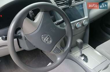 Седан Toyota Camry 2010 в Івано-Франківську