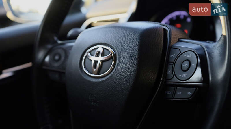 Седан Toyota Camry 2021 в Одесі