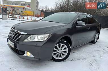 Седан Toyota Camry 2013 в Харькове