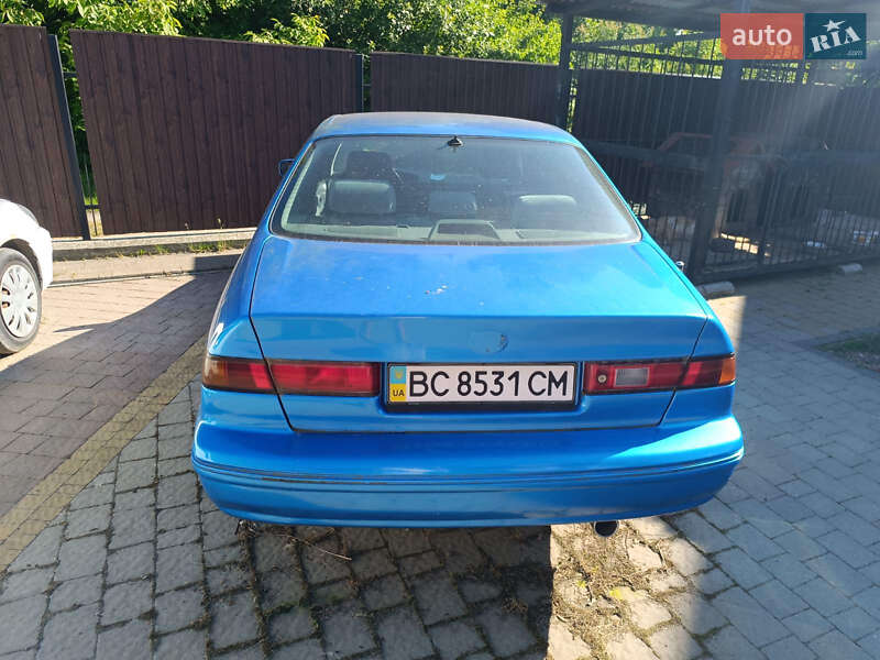 Toyota Camry 2000