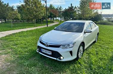 Седан Toyota Camry 2016 в Одессе