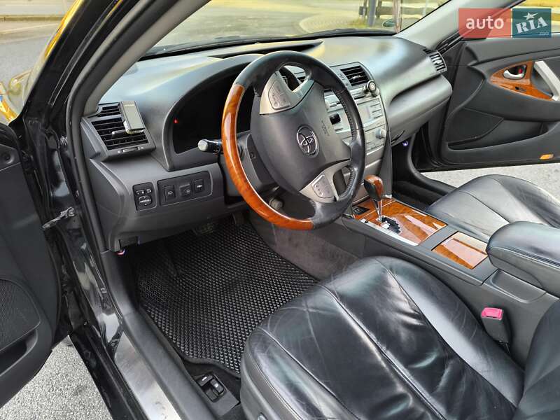 Седан Toyota Camry 2007 в Житомирі