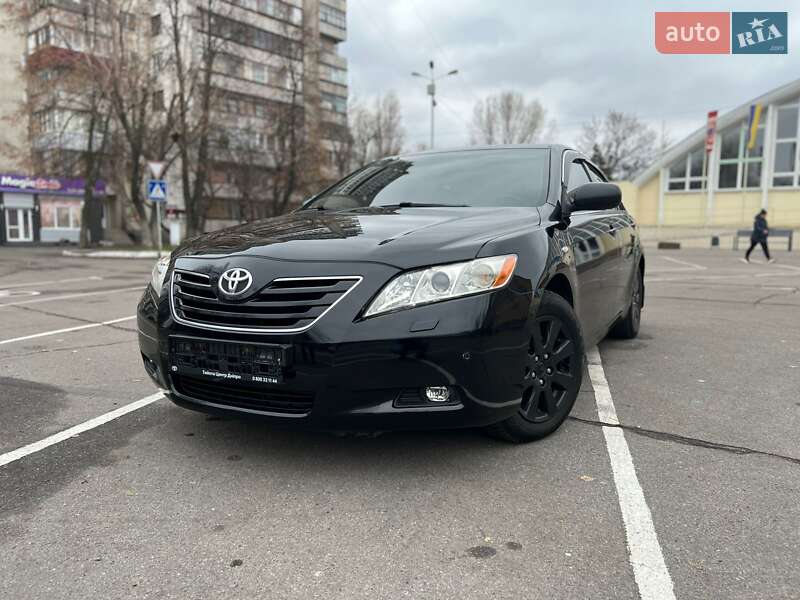 Седан Toyota Camry 2008 в Черкасах