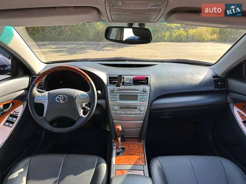 Седан Toyota Camry 2008 в Черкасах
