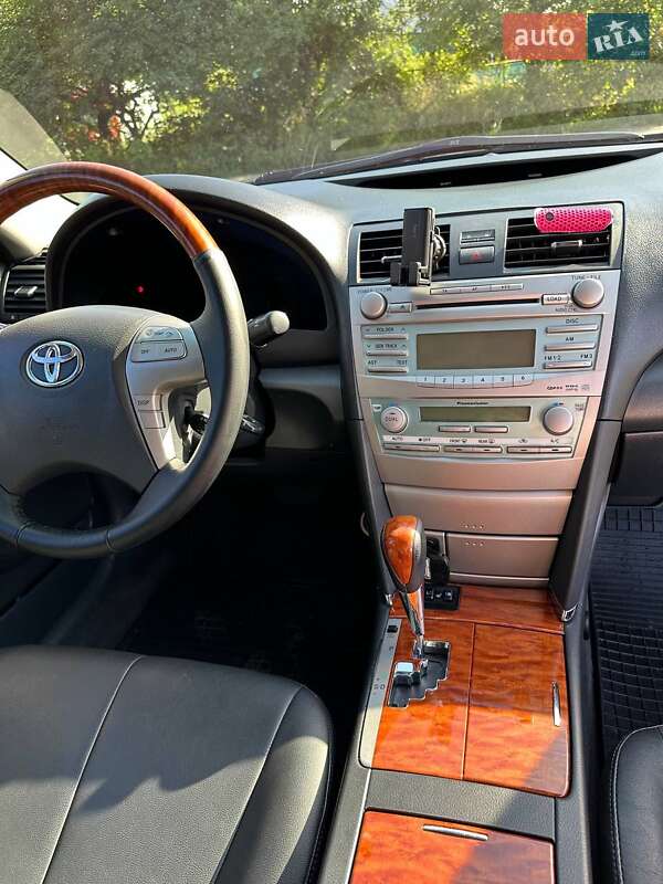 Седан Toyota Camry 2008 в Черкасах