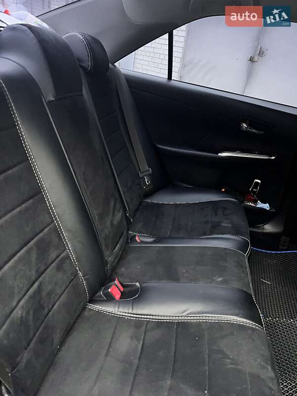 Седан Toyota Camry 2017 в Киеве