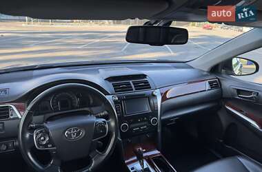 Седан Toyota Camry 2013 в Умани