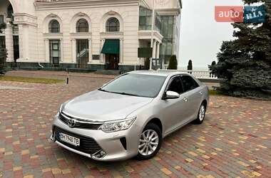 Седан Toyota Camry 2015 в Одессе