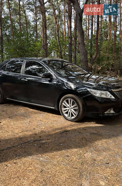 Седан Toyota Camry 2013 в Львове