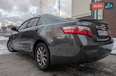 Седан Toyota Camry 2008 в Києві