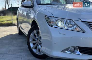 Седан Toyota Camry 2011 в Ивано-Франковске