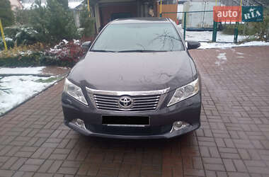 Седан Toyota Camry 2012 в Бишеві