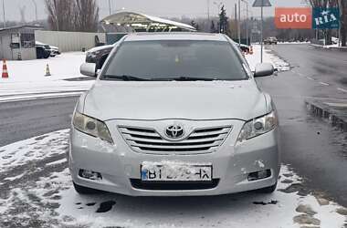 Седан Toyota Camry 2007 в Киеве