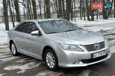 Седан Toyota Camry 2012 в Умані