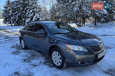 Седан Toyota Camry 2008 в Умані