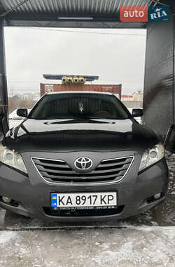 Седан Toyota Camry 2008 в Петропавлівській Борщагівці