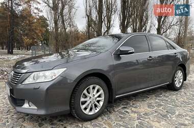 Седан Toyota Camry 2012 в Охтирці