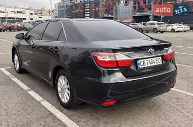 Седан Toyota Camry 2017 в Києві