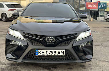 Седан Toyota Camry 2019 в Дніпрі