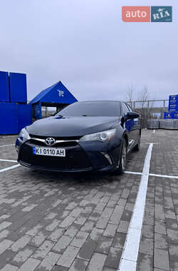 Седан Toyota Camry 2015 в Києві