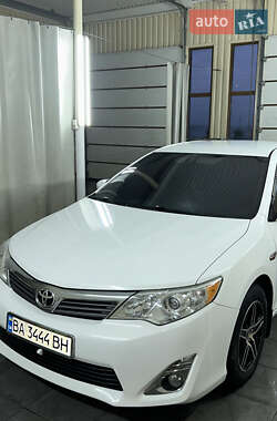 Седан Toyota Camry 2011 в Кропивницькому