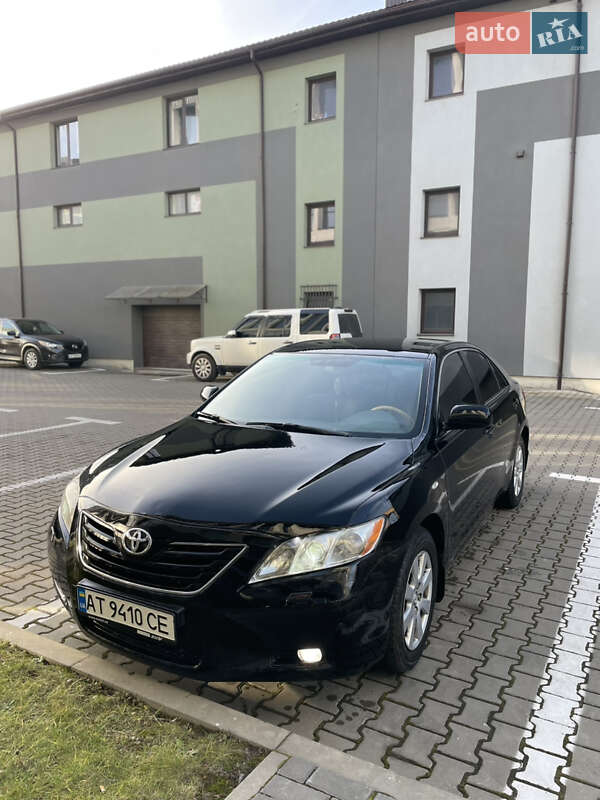 Седан Toyota Camry 2007 в Ивано-Франковске