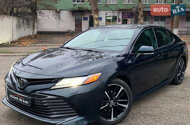 Седан Toyota Camry 2018 в Николаеве