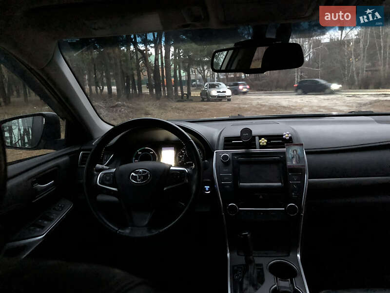 Седан Toyota Camry 2015 в Києві