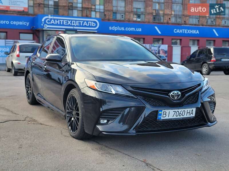Седан Toyota Camry 2020 в Кременчуці