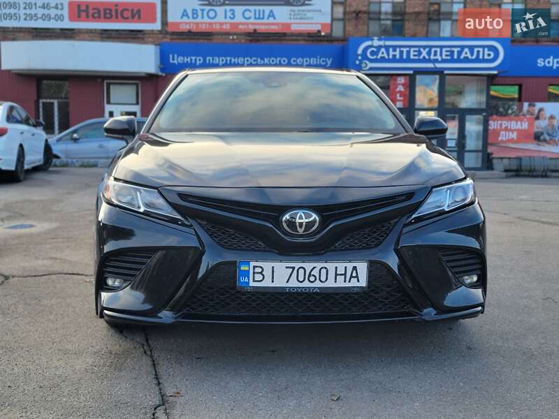 Седан Toyota Camry 2020 в Кременчуці