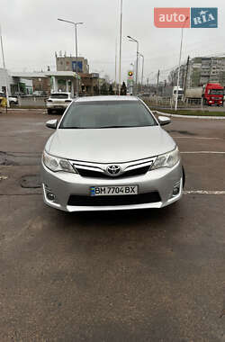 Седан Toyota Camry 2014 в Сумах