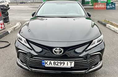 Седан Toyota Camry 2023 в Києві