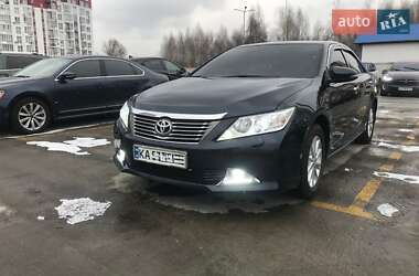 Седан Toyota Camry 2011 в Києві