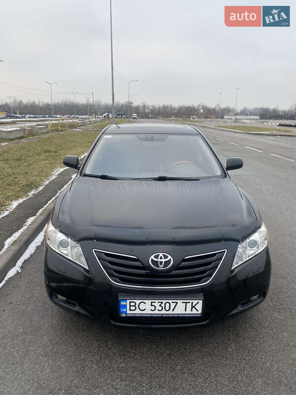 Седан Toyota Camry 2007 в Львове