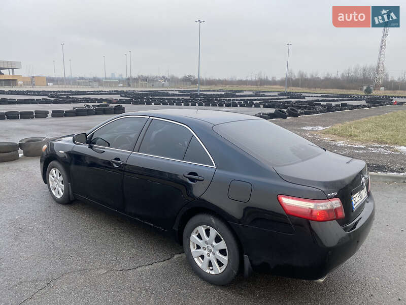 Седан Toyota Camry 2007 в Львове
