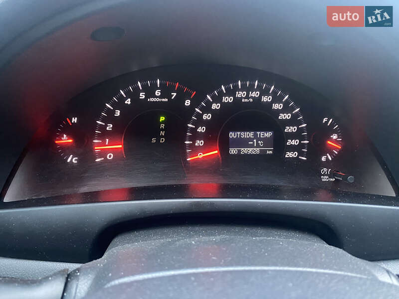 Седан Toyota Camry 2007 в Львове