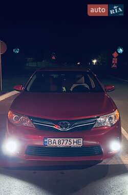 Седан Toyota Camry 2014 в Олександрії