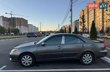 Седан Toyota Camry 2002 в Києві