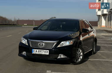 Седан Toyota Camry 2013 в Умані