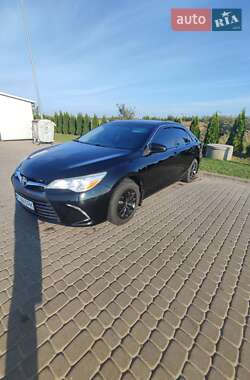 Седан Toyota Camry 2017 в Городку