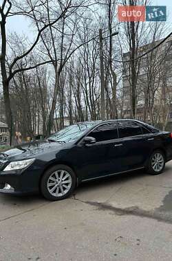 Седан Toyota Camry 2011 в Києві