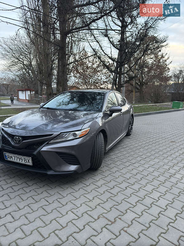 Toyota Camry 2018