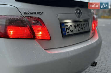 Седан Toyota Camry 2006 в Виннице