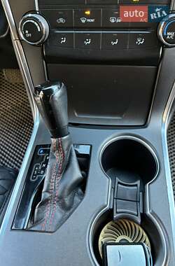 Седан Toyota Camry 2017 в Ужгороді