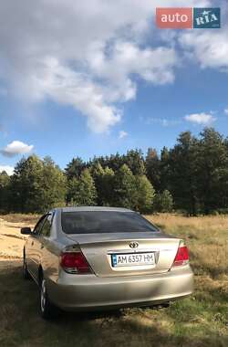 Седан Toyota Camry 2005 в Коростені