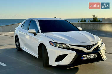 Седан Toyota Camry 2020 в Одесі