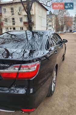 Седан Toyota Camry 2017 в Вишгороді