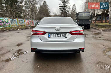 Седан Toyota Camry 2018 в 